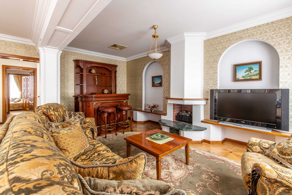 V.I.P. 5 комнатный, 2 местный