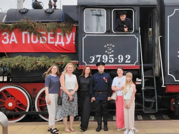 Посещение коллектива «Гостиницы Планета» уникальной экспозиции. «Поезд Победы»