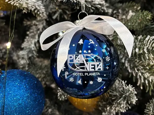 Поздравление с наступающим Новым годом и Рождеством! OAO «Гостиница Планета»