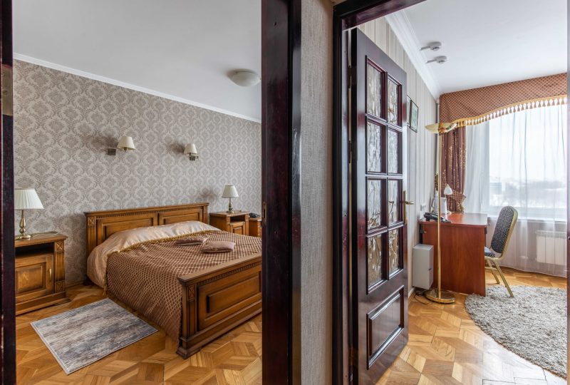 Люкс, комфортабельный двухкомнатный номер