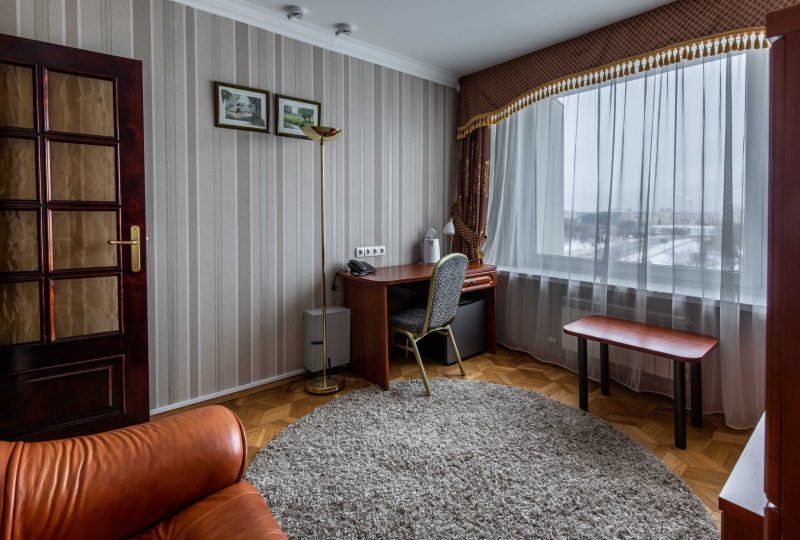 Люкс, комфортабельный двухкомнатный номер